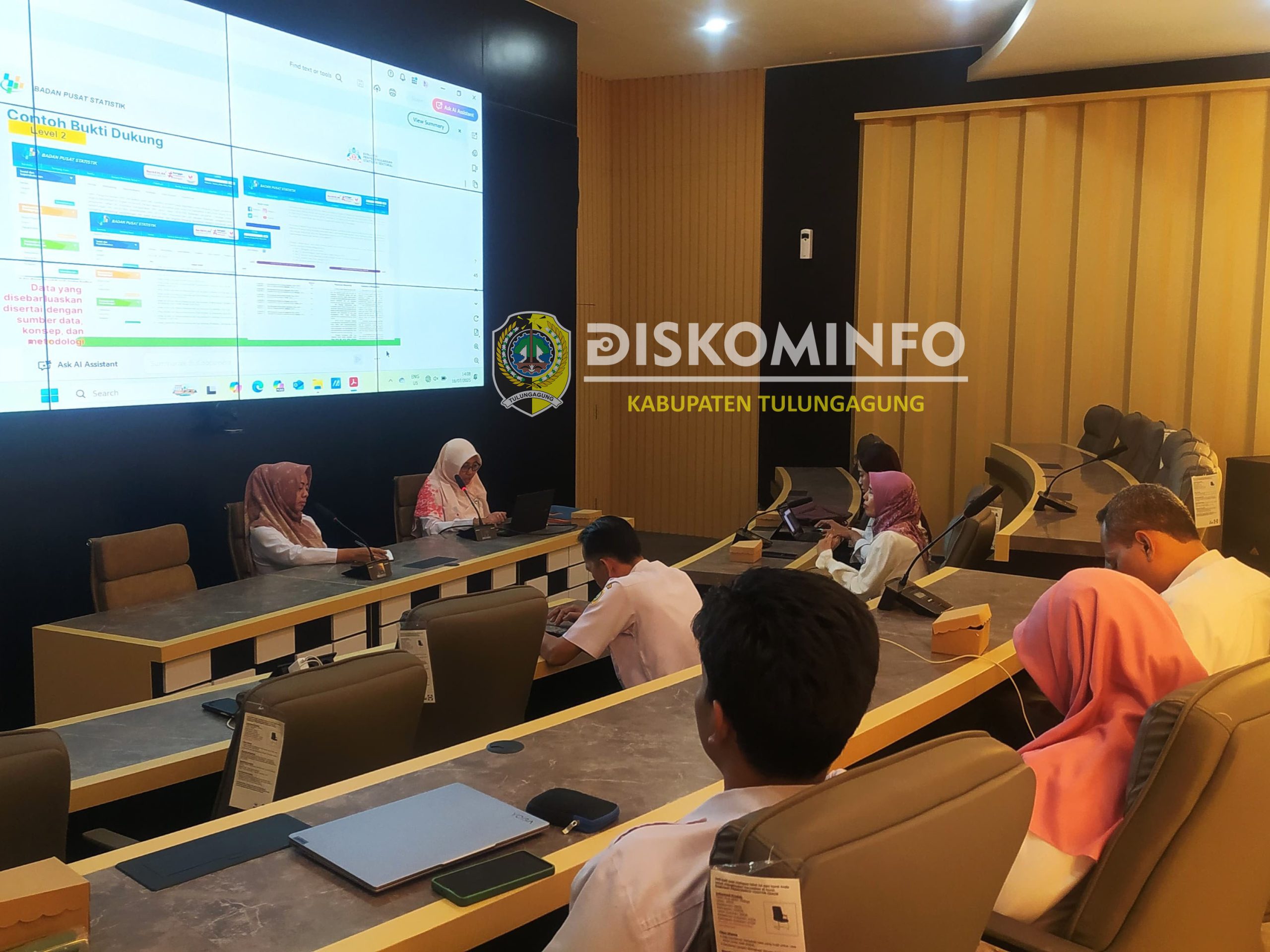 PEMBINAAN STATISTIK SEKTORAL DINAS KOMINFO KABUPATEN TULUNGAGUNG OLEH BPS TULUNGAGUNG
