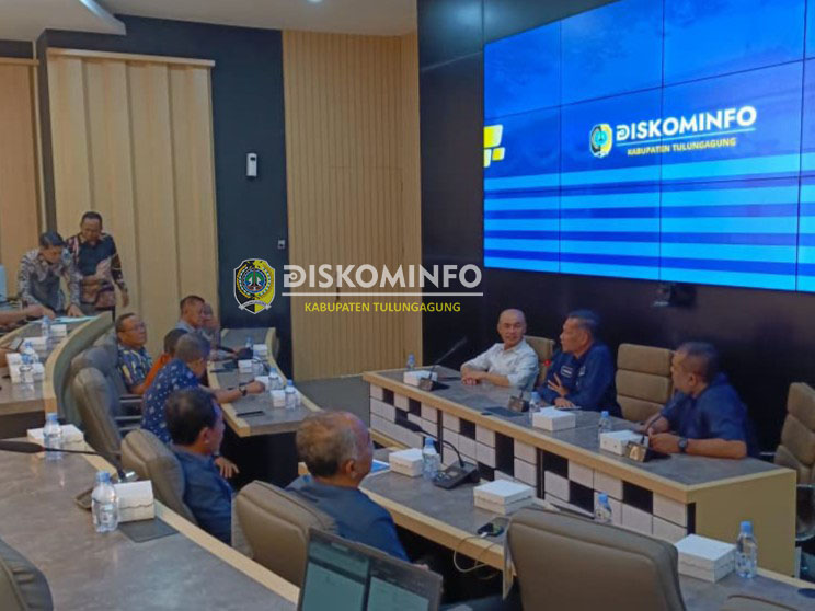 DISKOMINFO TULUNGAGUNG JADI RUJUKAN TRANSFORMASI DIGITAL, KOMISI B DPRD KOTA BATU LAKUKAN STUDI LAPANGAN